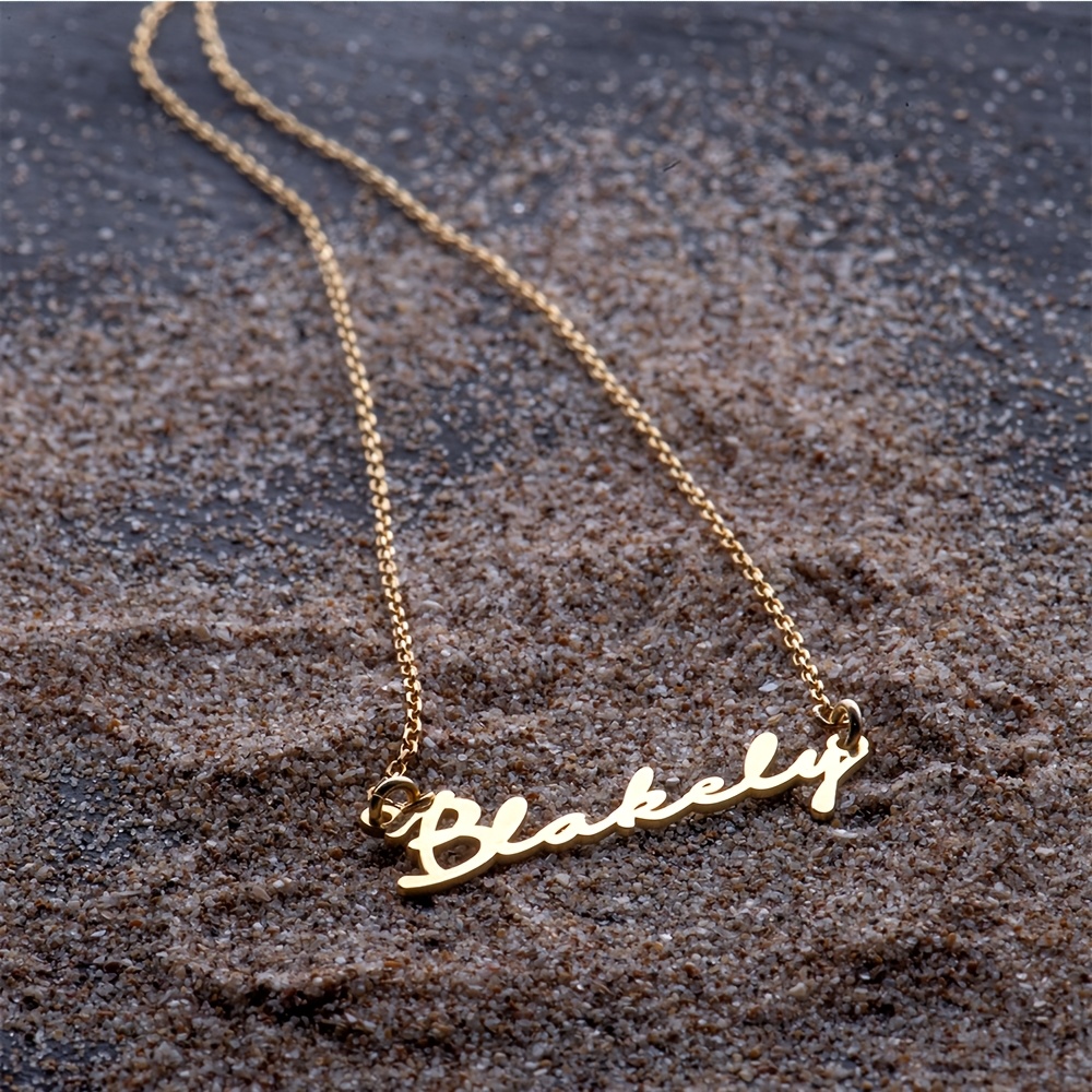 Custom Elegant Stainless Steel Name Necklace for Women